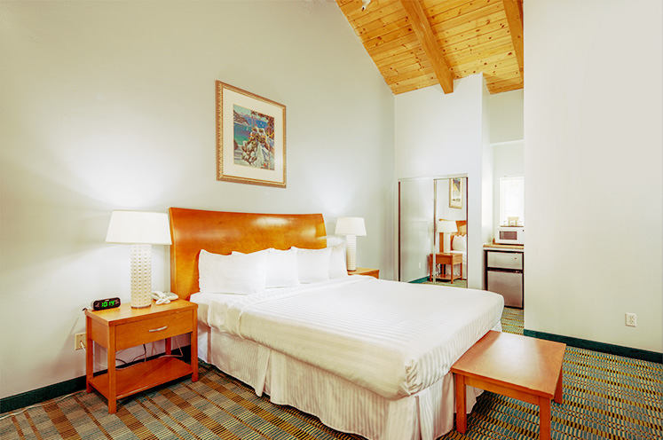 Butterfly Grove Inn Guest Rooms
Butterfly Grove Inn Guest Rooms