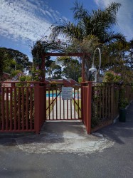 Butterfly Grove Inn - Pool Entrance