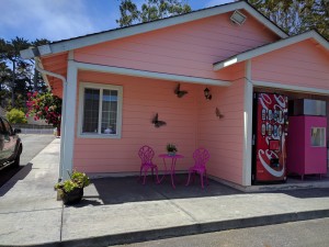 Butterfly Grove Inn - Vending Machine